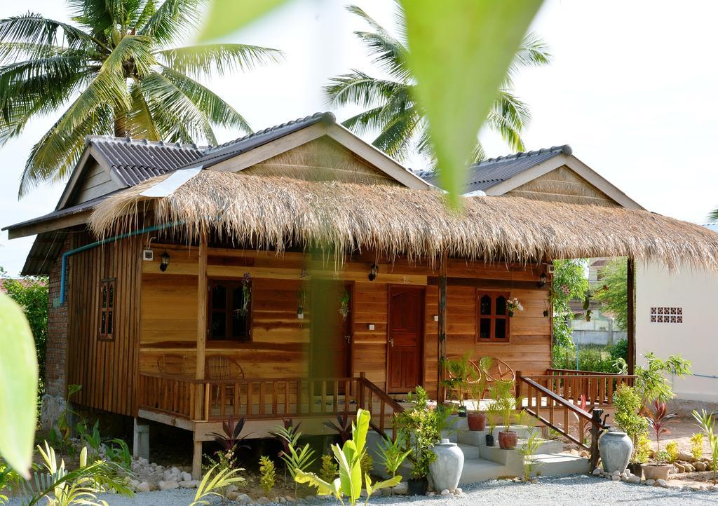 Fish Island Bungalows Кампот Экстерьер фото